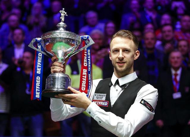 台上发出了 台上发出了